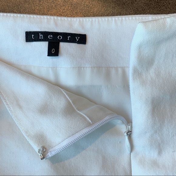 Theory White Mini Skirt - Picture 3 of 4